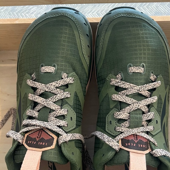 Altra lone Peak Maxtrac Green and Pink Women's Sneakers - Picture 2 of 5